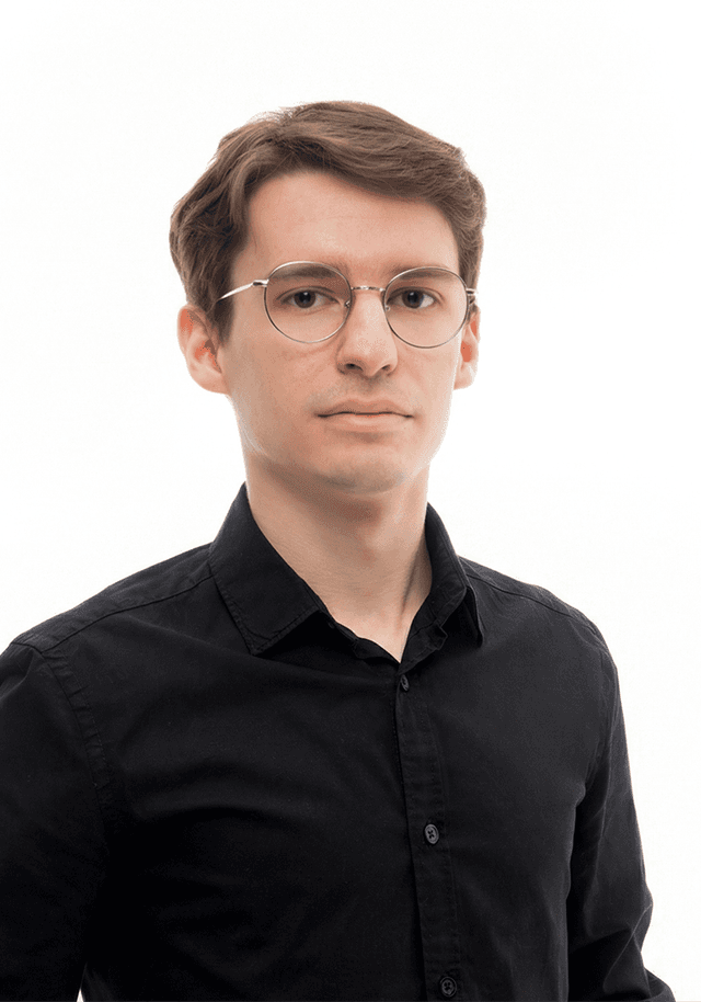 Михаил Васильев